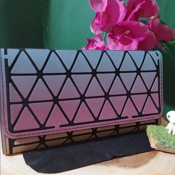 βοΈSALEβοΈ πHost Pick 7/7/19π 3M Rainbow Wallet - Picture 2 of 8